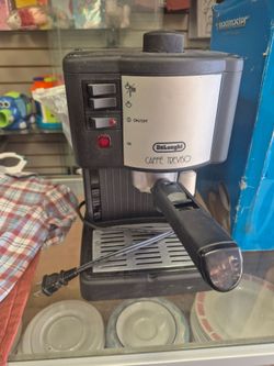 De'Longhi Caffe Treviso espresso machine.