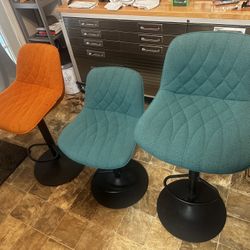 3 Bar Stools - Spinning/Adjustable 