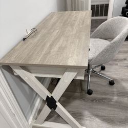 Desk And Chair 