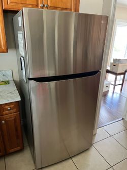 LG refrigerator