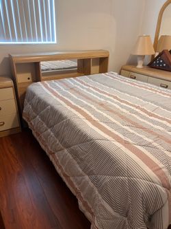 4-Piece Light Oak and Cream Bedroom Set