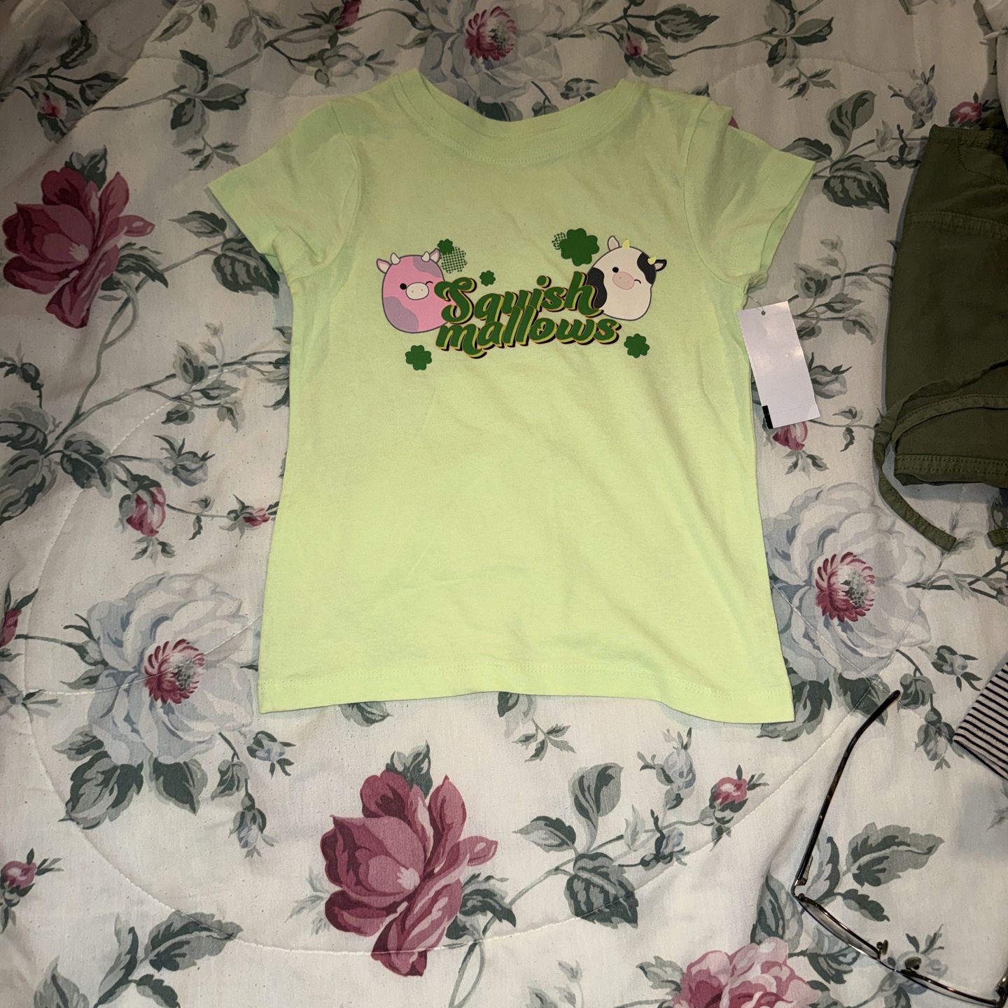 NWT Girls' Squishmallows St. Patrick's Day Short Sleeve Graphic T-Shirt -Green XS