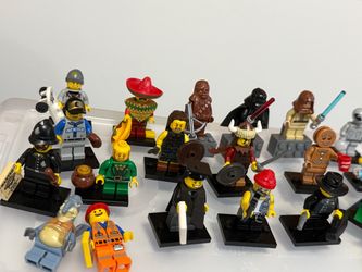 LEGO Minifigures Mixed Lot Collection different pieces
