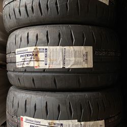 Bridgestone Potenza RE-71RS 255/35/18