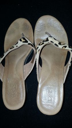 Uggs sandals size 8.5