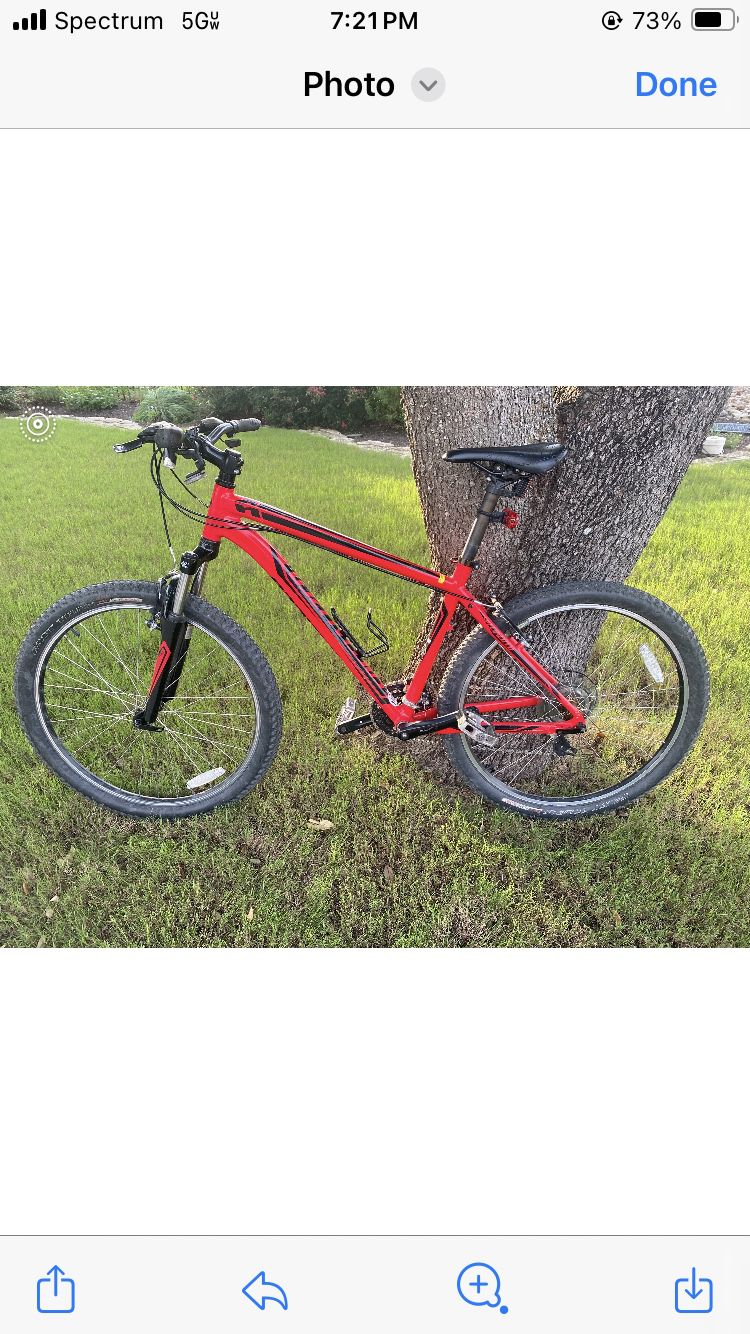 Mountain Bike Almost New Condition specialized Just Neeed Ur Own Handle Joint