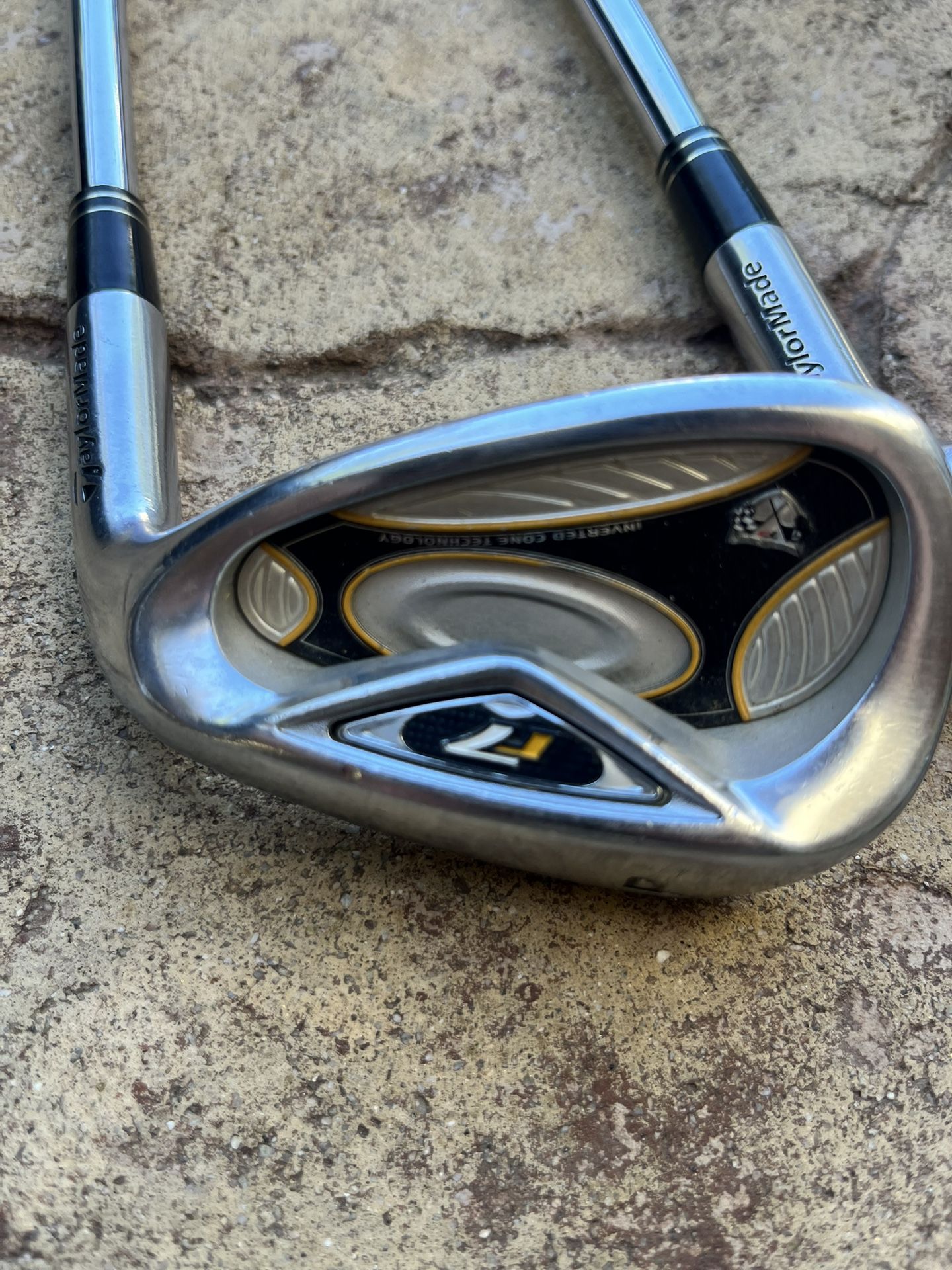 Taylor Made R7 Irons