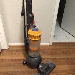 Dyson Slim Ball Vacuum Multi-floor