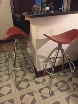 4 bar stools