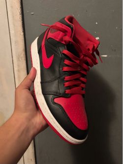 Jordan 1 Mid