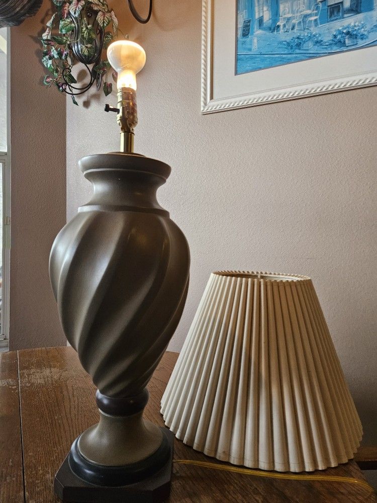 LARGE NICE LAMP 30" & SHADE. LAMP CAN BE PAINTED ANY COLOR