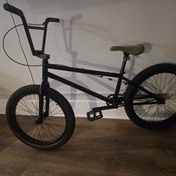 22" Fit frame w/after market parts BMX