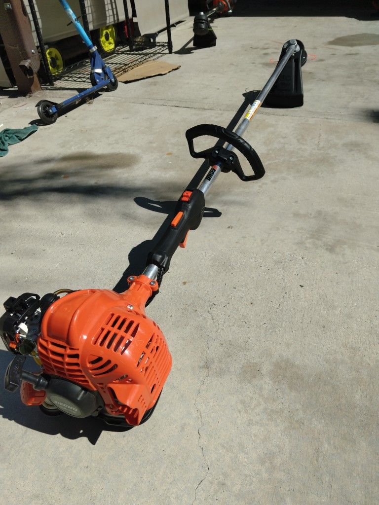 Hecho 2110 String Trimmer