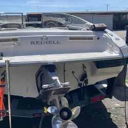 Reinell Boat 197