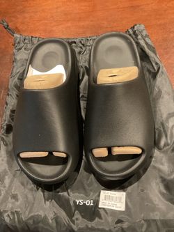 Yeezy Slide Black Size 9