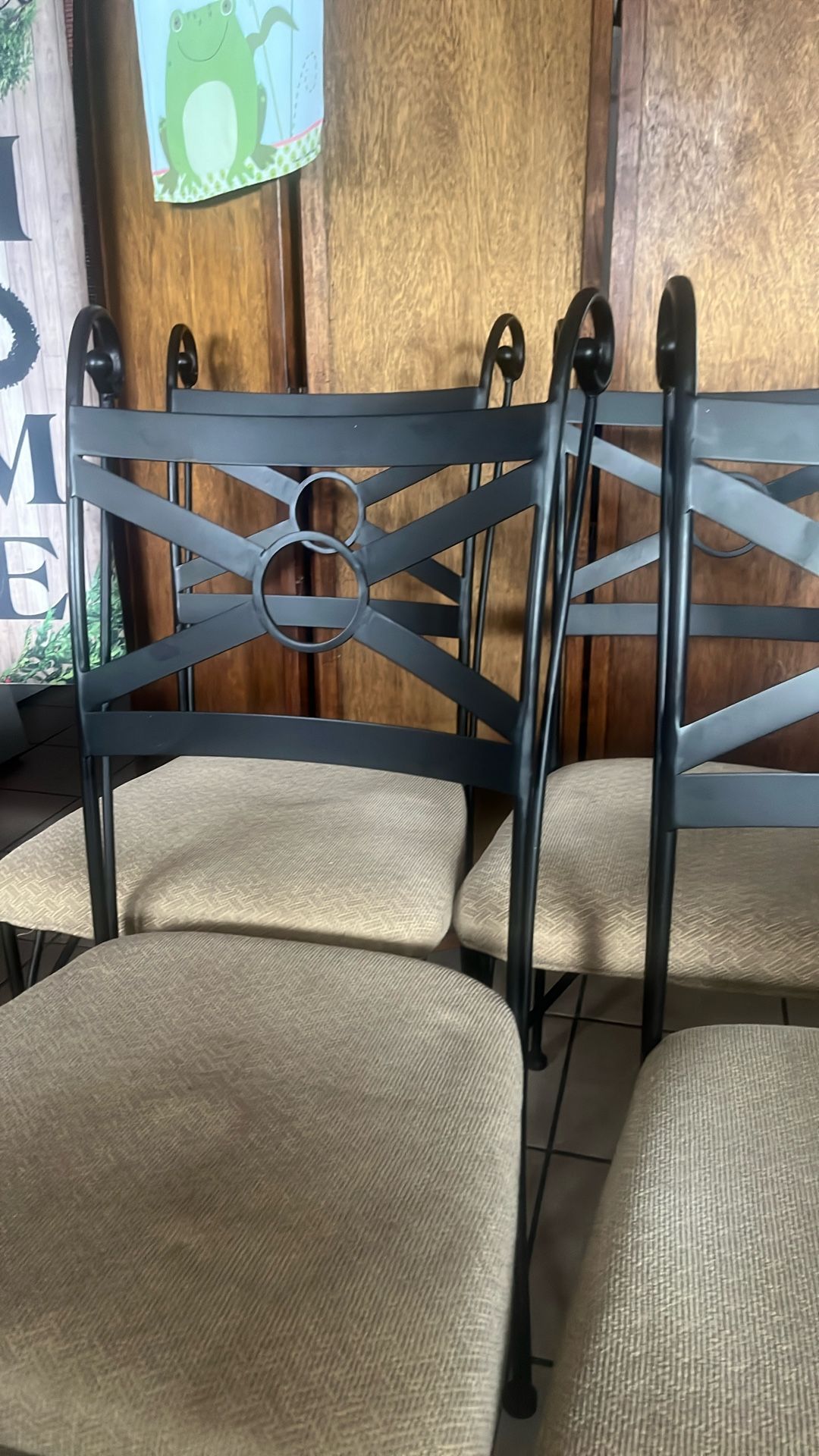 Dinning. Chairs