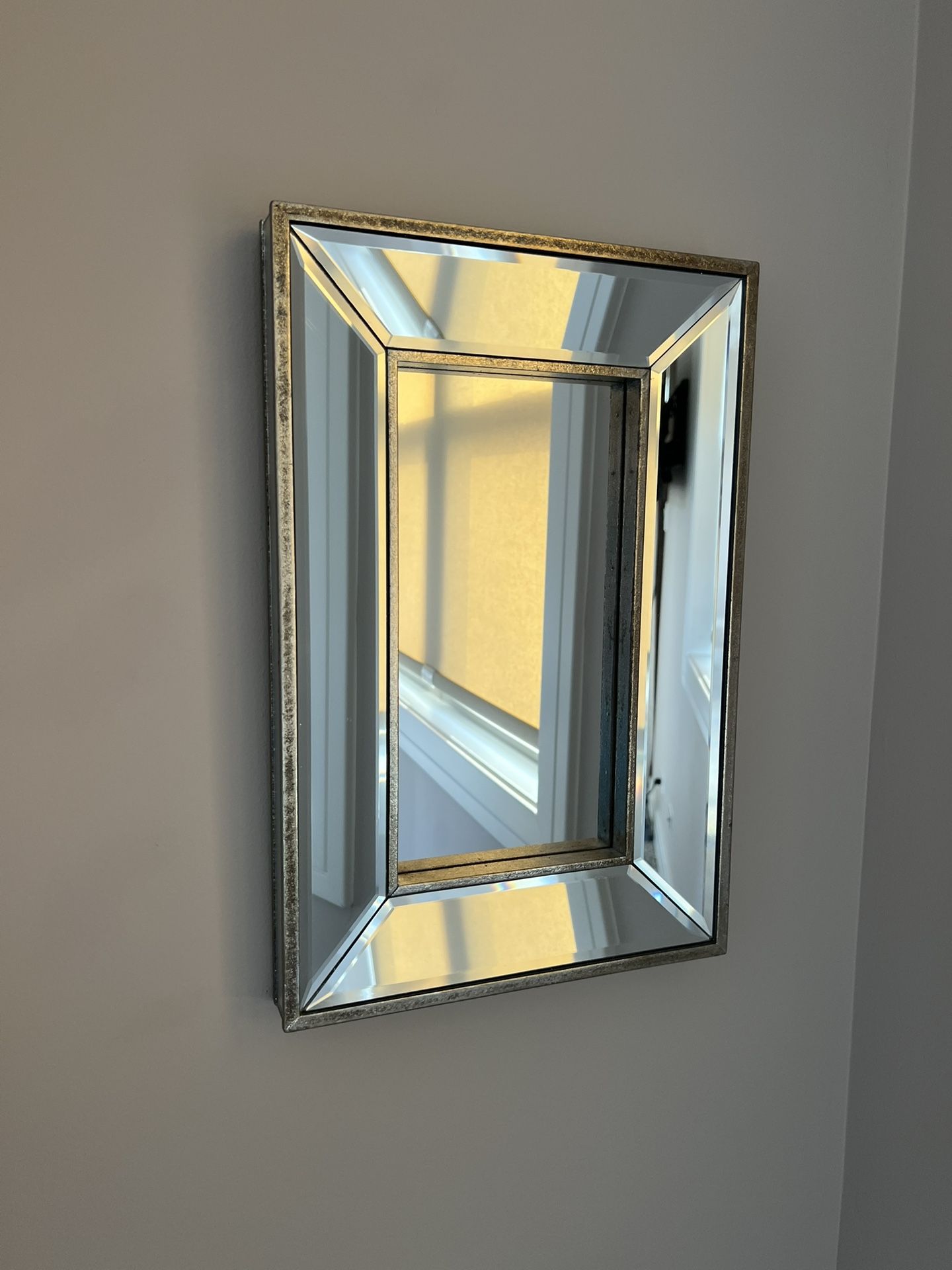 2 MIRRORS