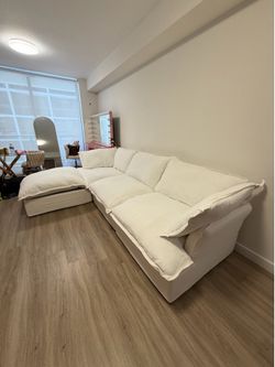 White cloud sectional (NEW SETS)