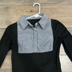 Size Small Cropped Collared Long Sleeve  