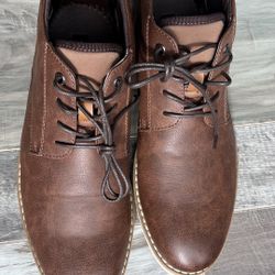 Madden Brown Boots - Size 10. Brand New 