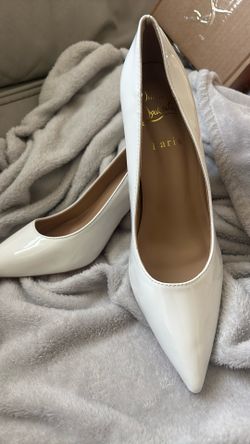 WHITE LOUBOUTIN HEELS