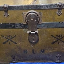 Antique 1900s US military WW1 footlocker