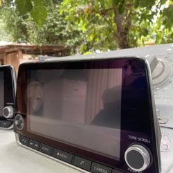 2019 - 2022 Nissan Altima OEM Apple Car Play Android Bluetooth Multi Media Radio