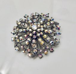 Statement brooch with aurora borealis crystals brand new