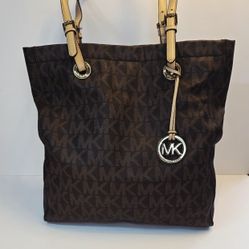 MICHAEL Michael Kors Brown Signature Coated Canvas and Leather Jet Set Tote