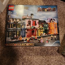 Lego Diagon Alley 75978 USED 100% Complete