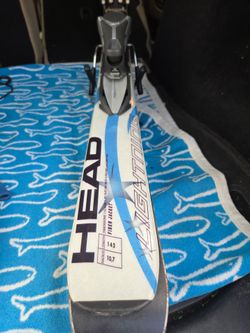 Head skiis with bindings - length 140 - really good condition