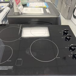 30” Or 36” Electric, GAS Or Induction Ranges