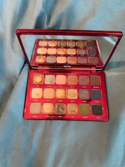 T Eyeshadow Palette 18 Shades