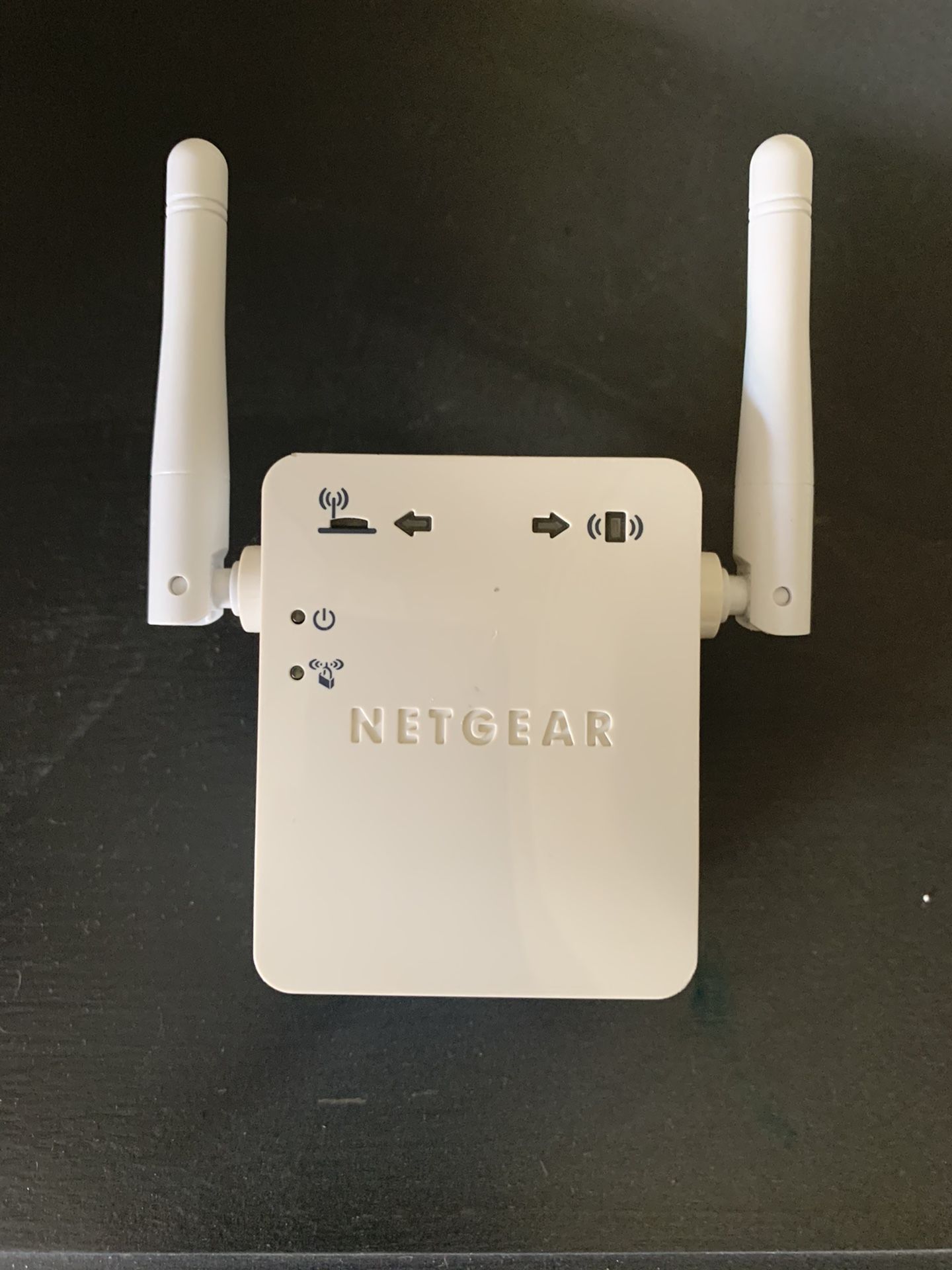 NETGEAR Wi-Fi Extender - up to 1,000 sf