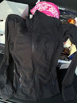 Lulu jackets size 6