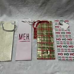 4 Christmas wine gift bags red white gold silver green