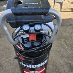 Husky
20 Gal. 200 PSI Oil Free Portable Vertical Electric Air Compressor