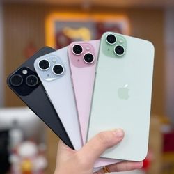 iPhone 15 plus / 15 128GB Unlocked 