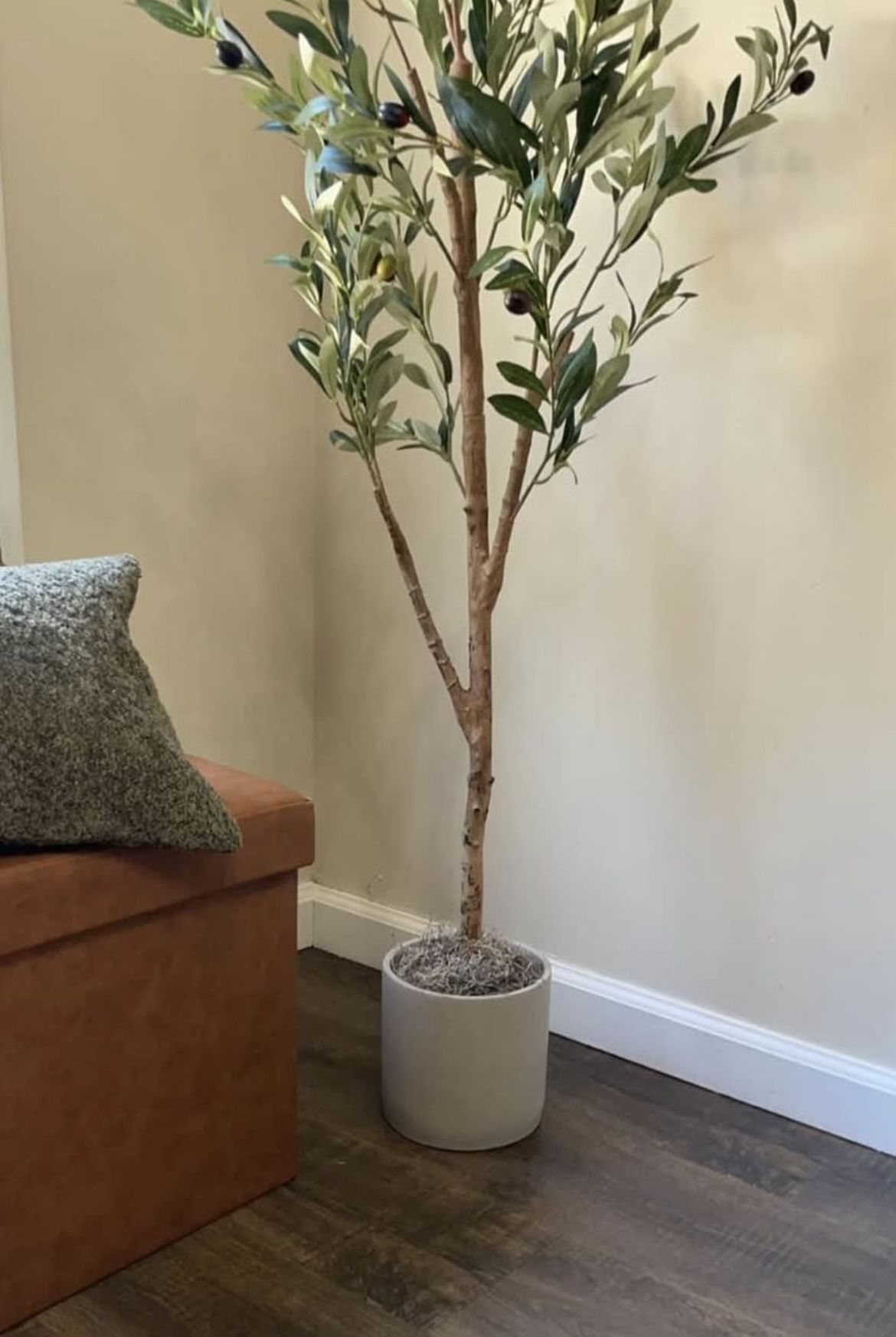 Modern Grey Flower Pot – Indoor/Outdoor – 7” Matte Finish