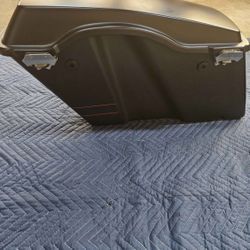 OEM Harley-Davidson Saddlebags – Hard Bags – $200