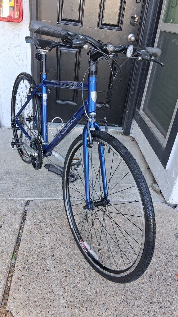 Trek Aluminum Hybrid Bike