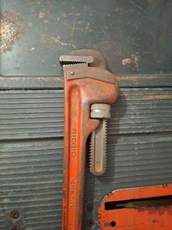 RIDGID 24" Heavy Duty Pipe Wrench