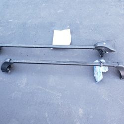 VOLVO / THULE ROOF RACK SEE PICTURES