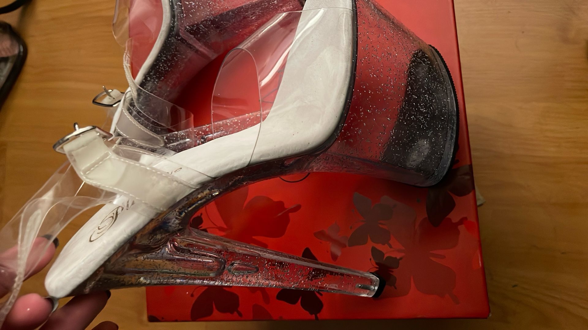 Pleasers - 8” Clear heels