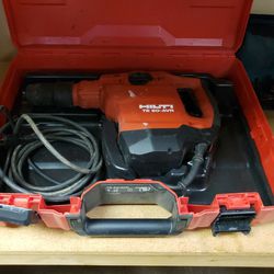 Hilti TE 50 AVR Rotary Hammer With Case And Bit