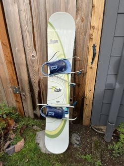Globe Snowboard w/ Bindings - 148cm