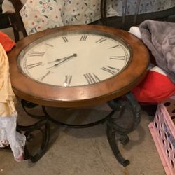Clock moving Sale  works really nice