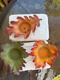 PartyLite P8535U Whispering Leaves Tealight Trio Candle Holders 3 Leaves Party (Johnstown Ohio)