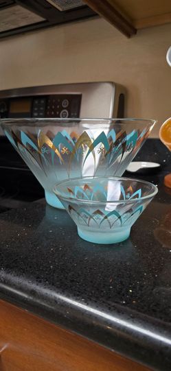 Vintage Atomic Chips and Dip Bowls