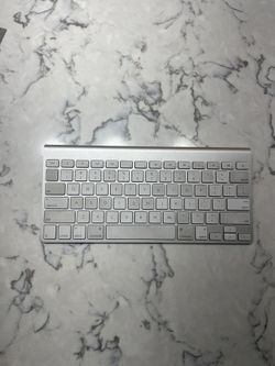 Apple Wireless Keyboard